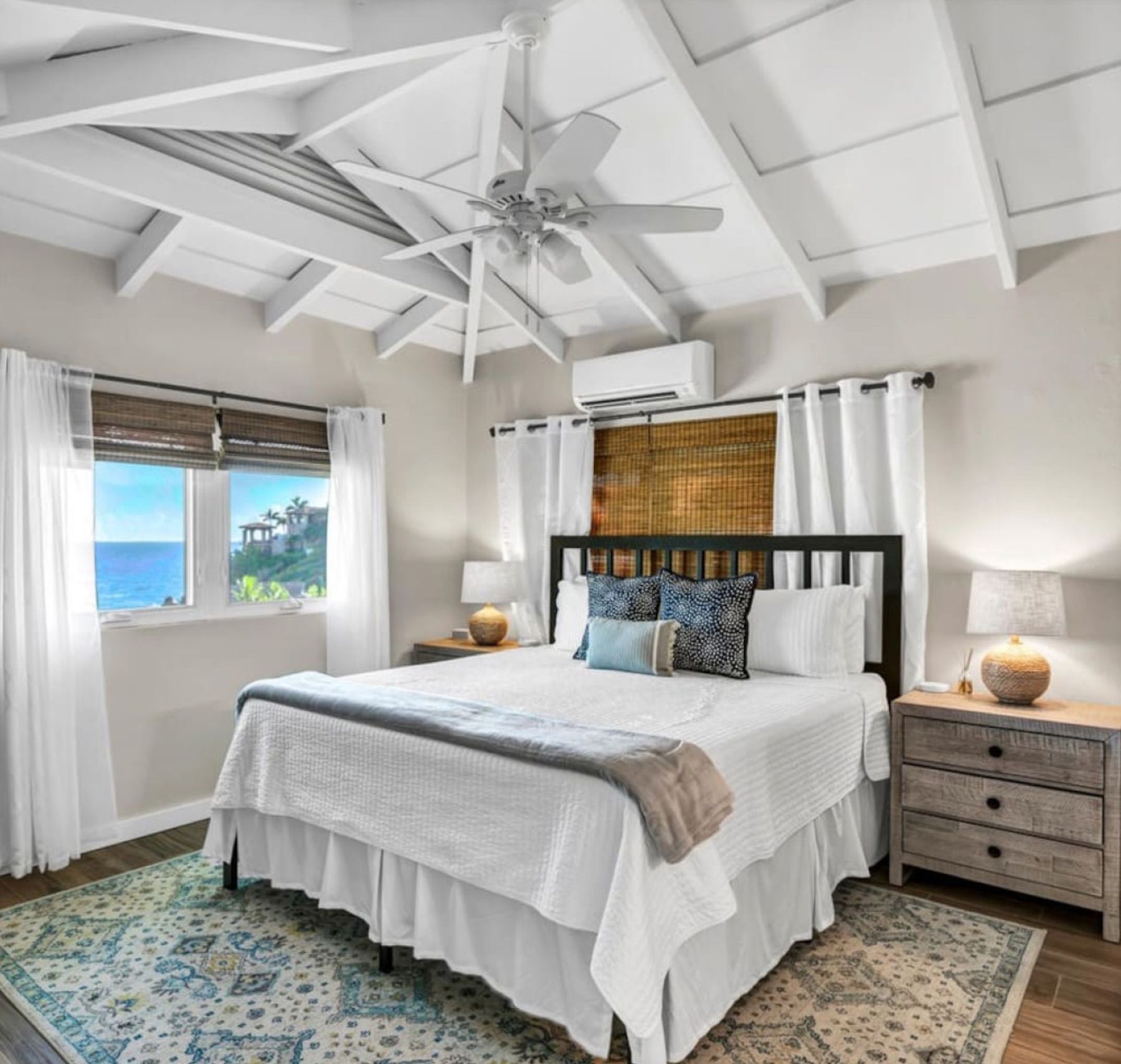 Seagate villa photo.